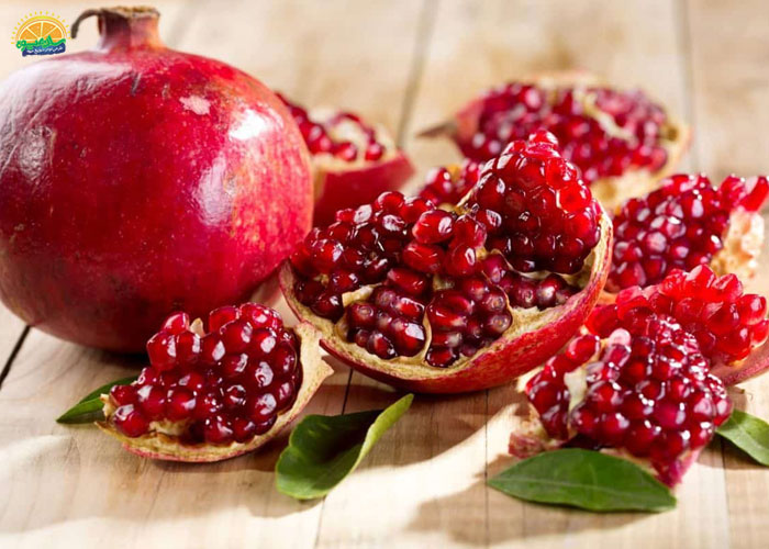 میوه های زمستانی: انار (Pomegranate)