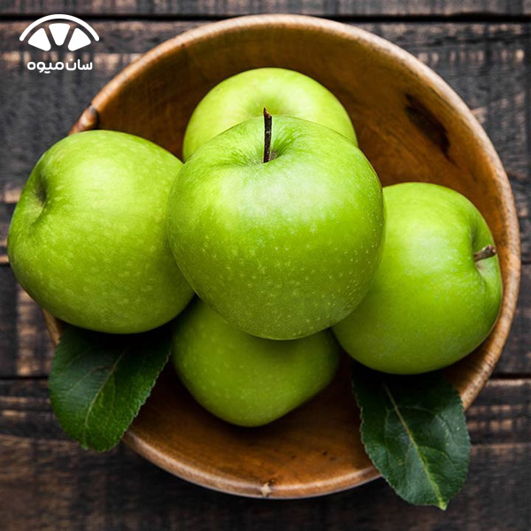 چه میوه هایی در دوران پریودی بخوریم: 9. سیب سبز