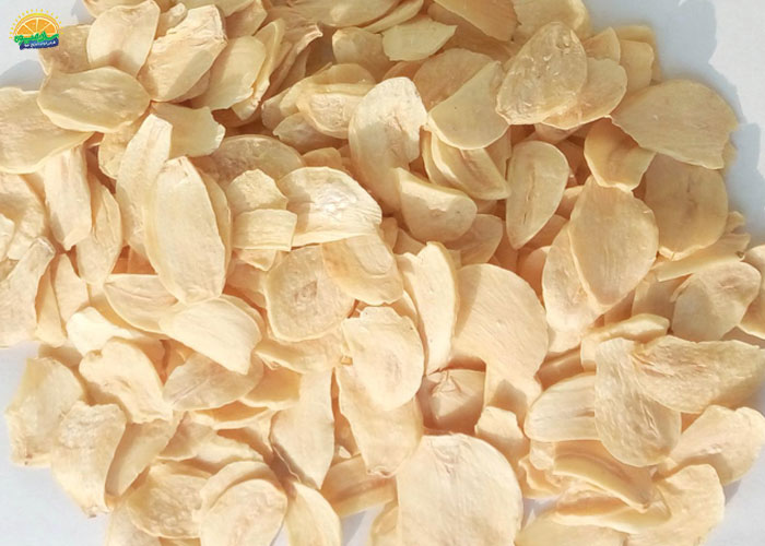 ویتامینها و مواد مغذی سیر خشک